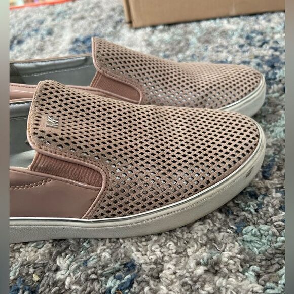 Michael Kors Rubber Outsole Pink Leather Slip On - Picture 3 of 11